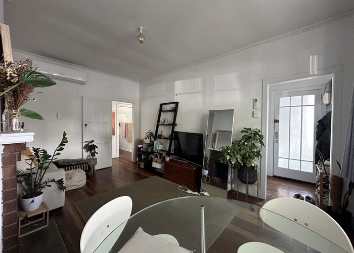  at 4/400 Mount Eden Road, Mount Eden, Auckland City, Auckland