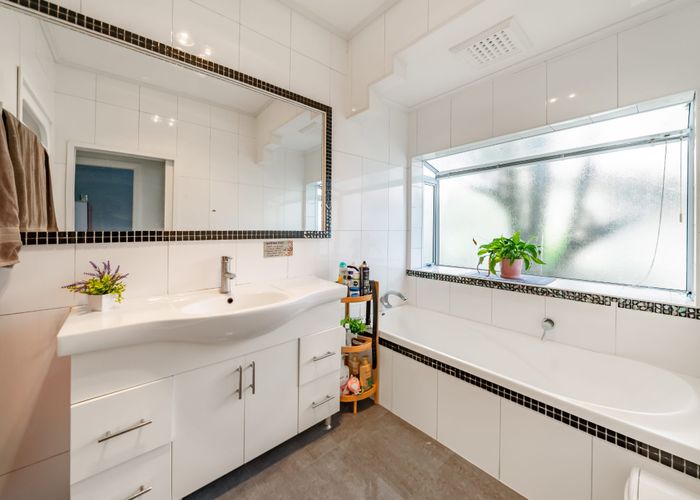  at 22 St Ronans Avenue, Waterloo, Lower Hutt, Wellington