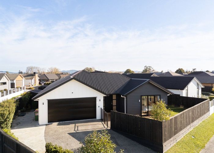  at 13 Sydney Place, Flagstaff, Hamilton, Waikato