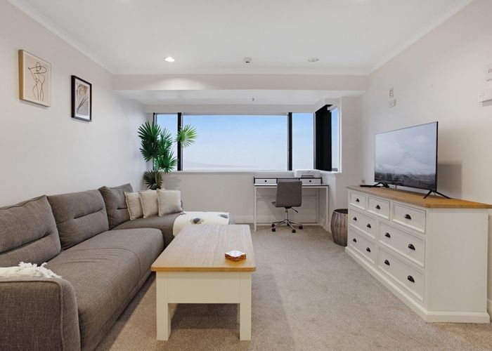  at 9-17 Byron Avenue, Takapuna, North Shore City, Auckland