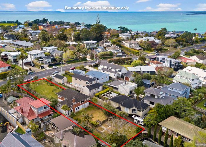  at 33 Williamson Avenue, Belmont, Auckland