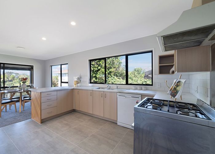  at 10 Claverdon Drive, Massey, Auckland