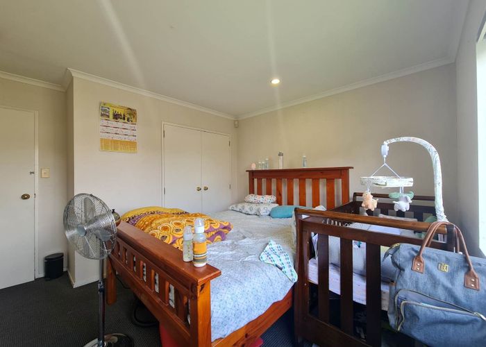  at 2/58 Wallace Road, Papatoetoe, Manukau City, Auckland