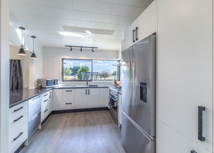  at 75 Kennedy Drive, Levin, Levin