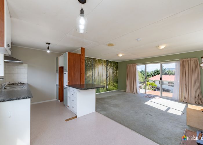  at 21 Oaklands Grove, Clouston Park, Upper Hutt