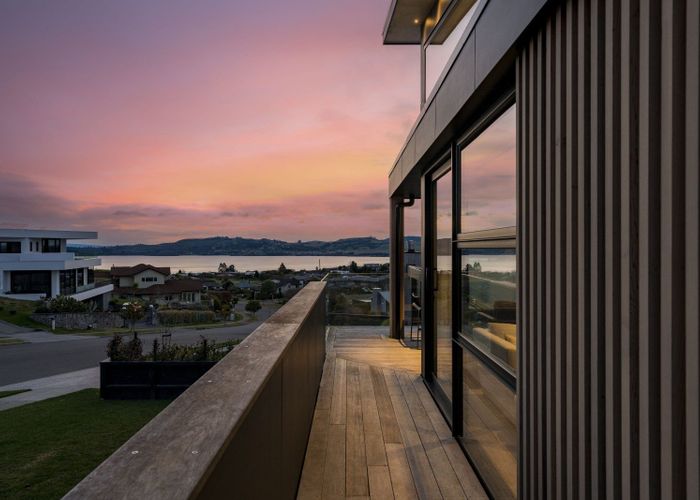  at 33 Botanical Heights Drive, Waipahihi, Taupo