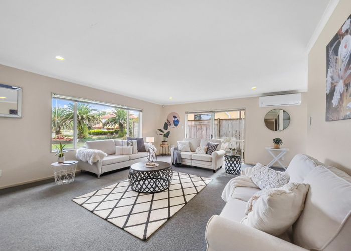  at 3 Saybrook Place, Mangere, Auckland
