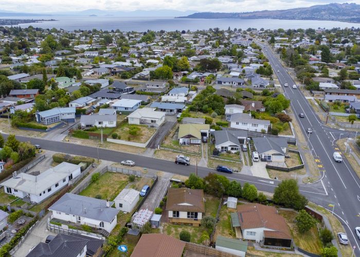  at 4 Hinemoa Avenue, Town Centre, Taupo, Waikato