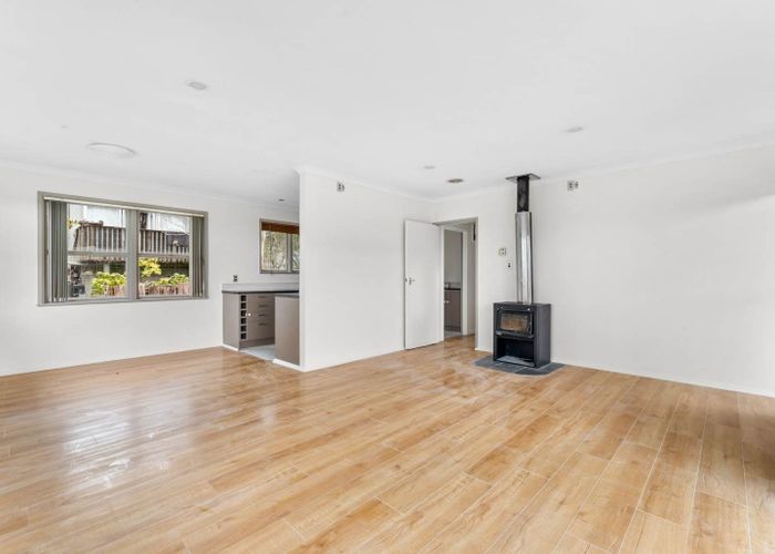  at 19 Spence Road, Henderson, Waitakere City, Auckland