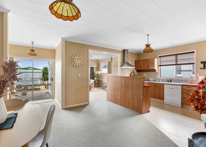  at 85 Clemow Road, Fitzroy, New Plymouth