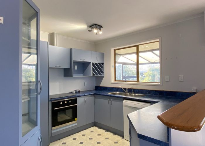  at 76 Weatherly Road, Torbay, Auckland