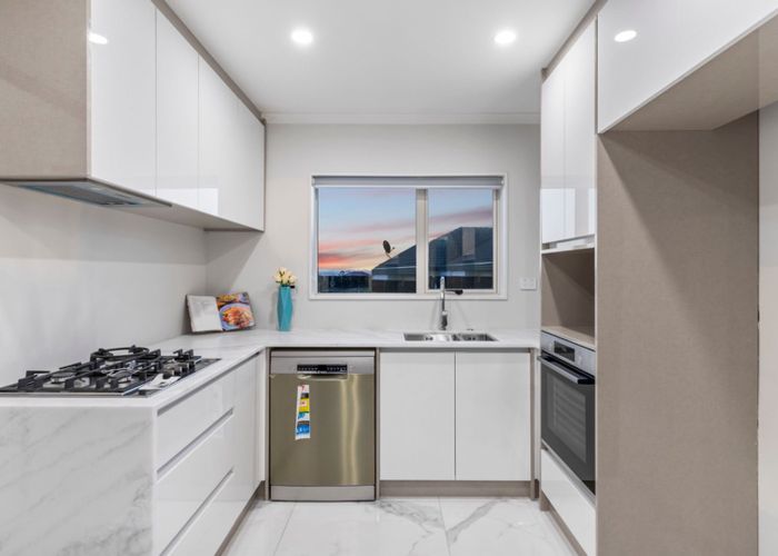  at 53A Westerham Drive , Dannemora, Manukau City, Auckland