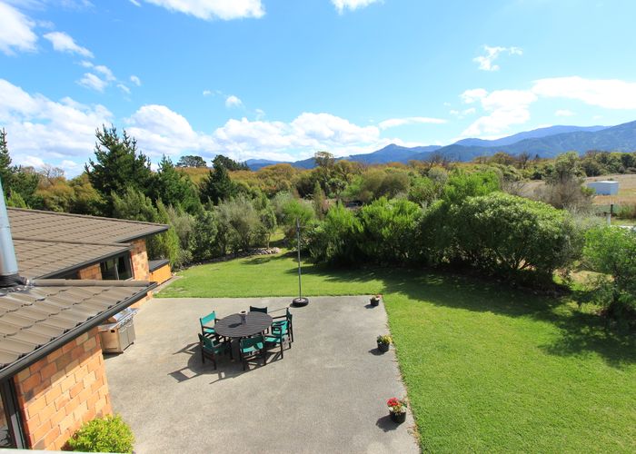  at 19 Hinepango Drive, Rarangi