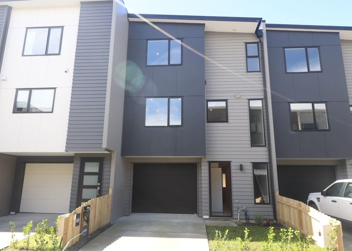  at 5 Perekia Street, Albany, North Shore City, Auckland