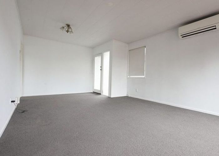  at 16 Temuri Place, Glendene, Waitakere City, Auckland