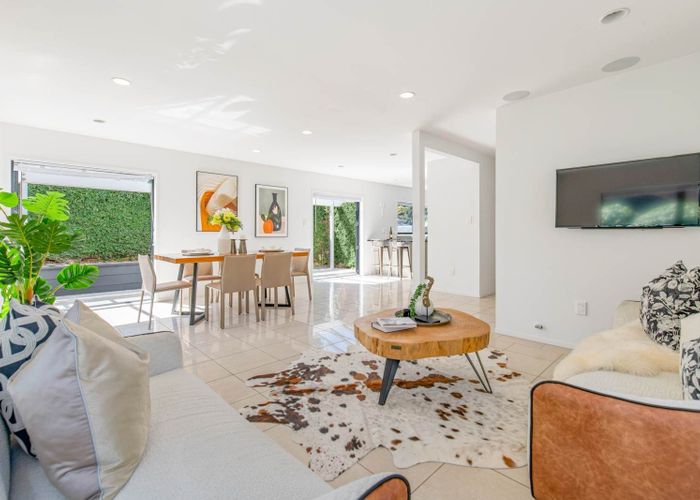  at 16B Irirangi Road, Greenlane, Auckland City, Auckland