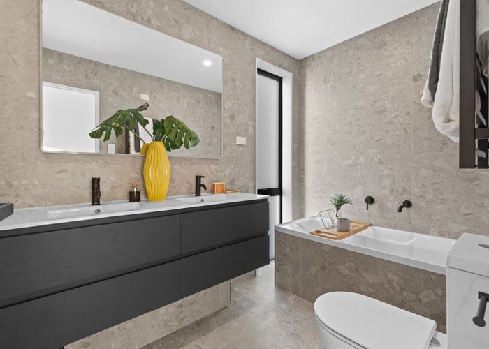  at 4/239 Flat Bush School Road, Flat Bush, Manukau City, Auckland