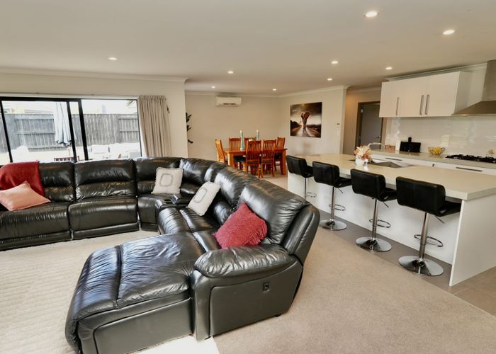  at 32 Rosalie Terrace, Kelvin Grove, Palmerston North