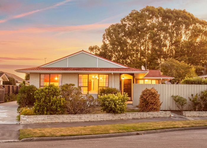  at 11 Rolfe Place, Bishopdale, Christchurch