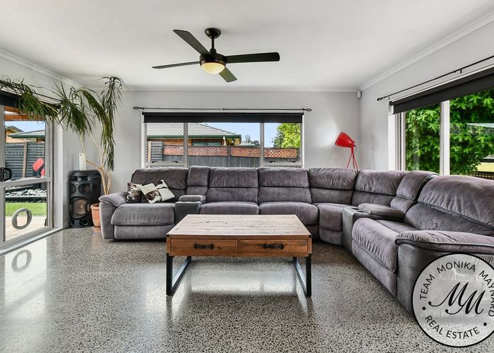  at 17 Millington Place, Huntington Park, Manukau City, Auckland