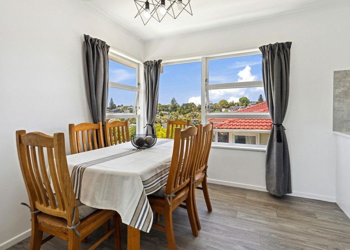 at 26 Agincourt Street, Glenfield, Auckland