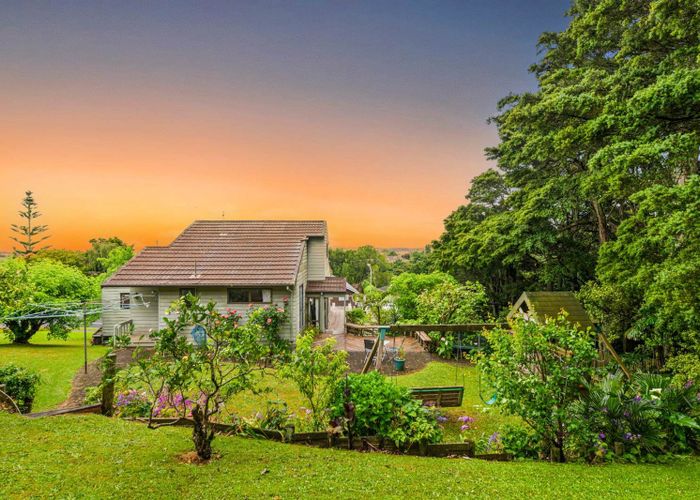  at 8 Goodwood Drive, Goodwood Heights, Manukau City, Auckland