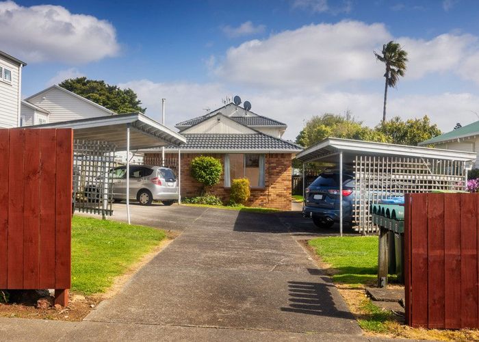  at 1/45 Willcott Street, Mount Albert, Auckland