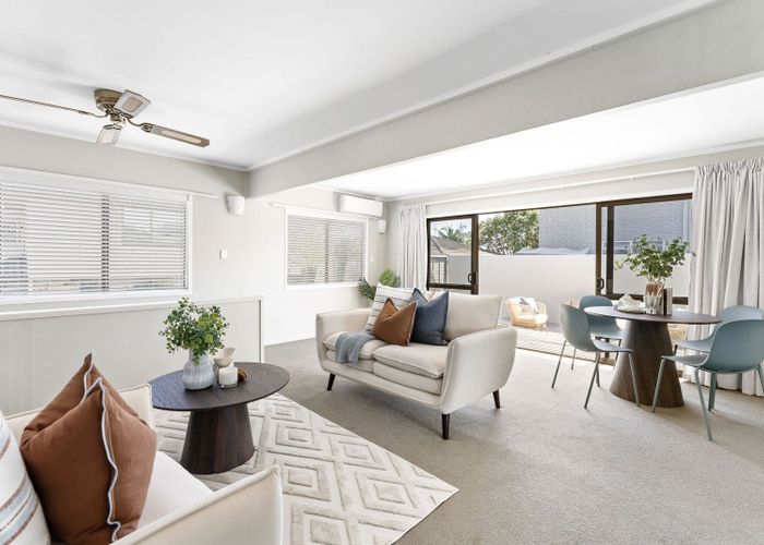  at 325A Oceanbeach Road, Mount Maunganui, Tauranga, Bay Of Plenty