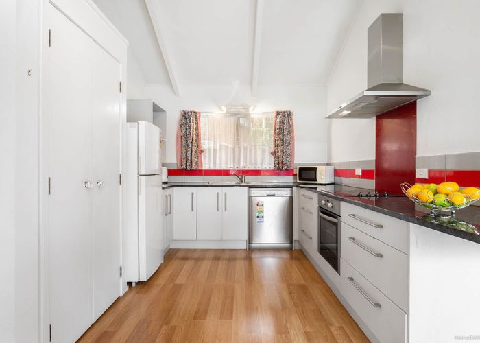  at 1/29 Weetman Drive, Browns Bay, Auckland
