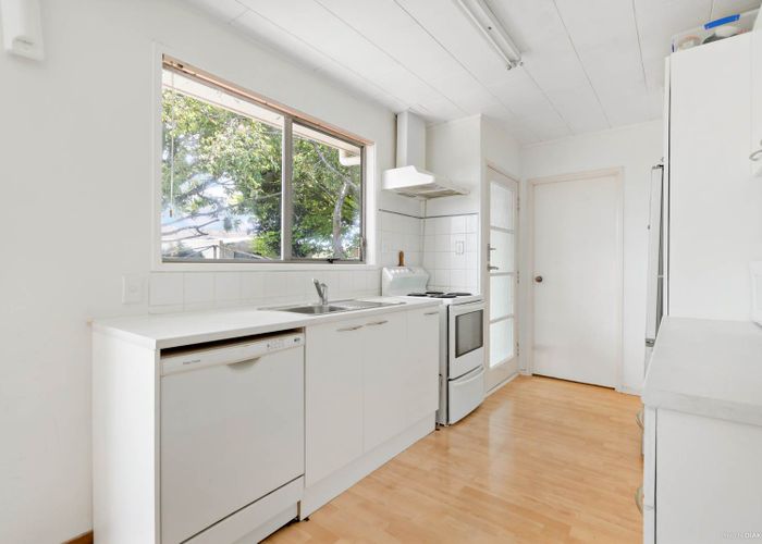  at 1/118 Hillcrest Road, Papatoetoe, Auckland