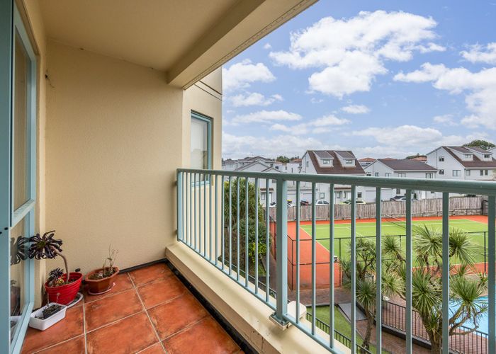  at 13/3A Harrison Road, Mount Wellington, Auckland City, Auckland