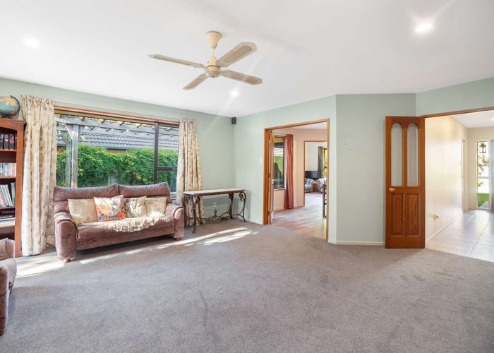  at 15 Hemingford Place, Halswell, Christchurch City, Canterbury