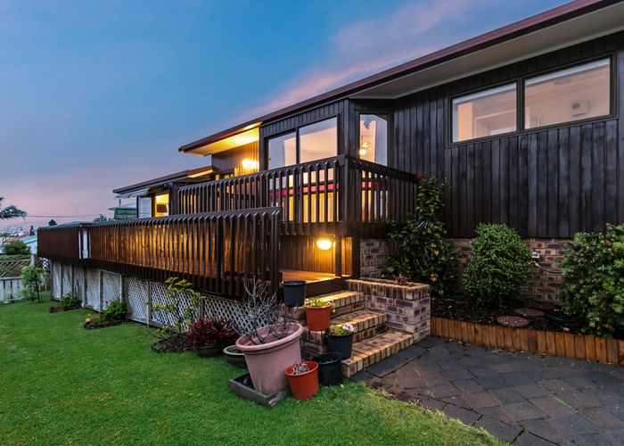  at 1A Eastglen Road, Glen Eden, Auckland