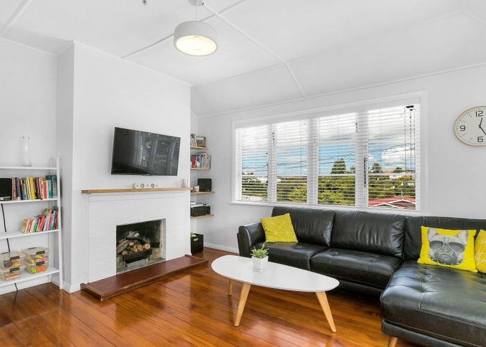  at 28 Oban Road, Westmere, Auckland