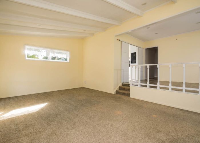  at 3 Pavola Grove, Glenfield, Auckland