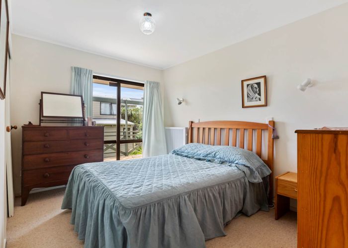  at 1/9 Valhalla Drive, Beach Haven, Auckland