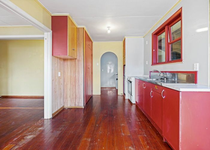  at 1 Kenney Crescent, Fairfield, Hamilton