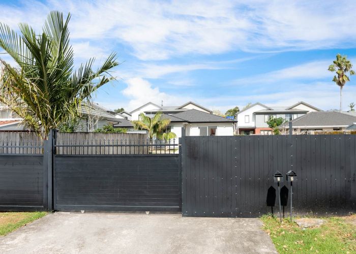  at 75A Tabitha Crescent, Henderson, Waitakere City, Auckland