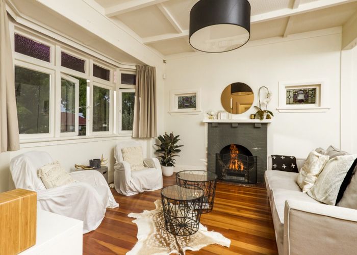  at 14 Walmer Road, Point Chevalier, Auckland City, Auckland