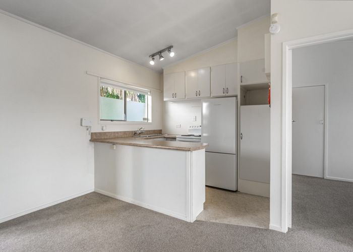  at 6/8 Shackleton Road, Mount Eden, Auckland City, Auckland