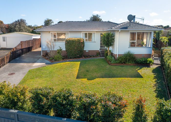  at 13 Chesley Place, Half Moon Bay, Auckland