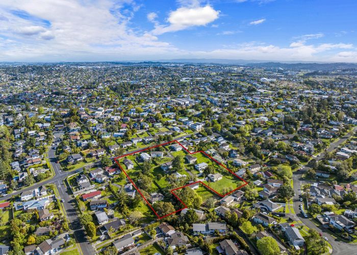  at 27-33 and 37- 49 Nor'East Drive, Northcross, North Shore City, Auckland