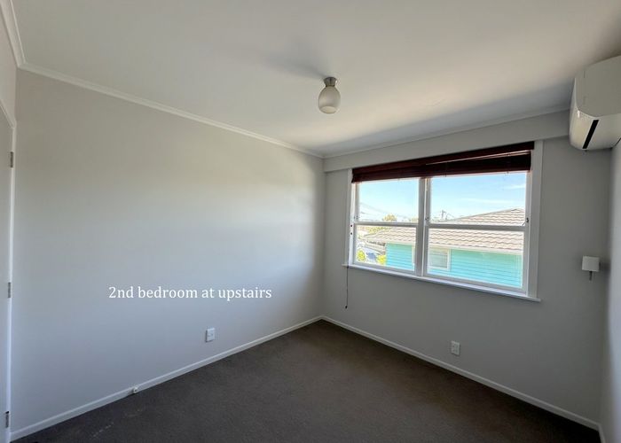  at 11 Fordham Street, Beach Haven, Auckland