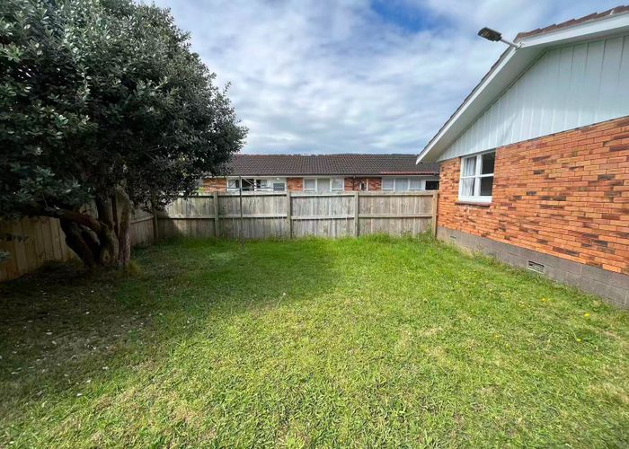  at 2/43 Spring Street, Onehunga, Auckland City, Auckland