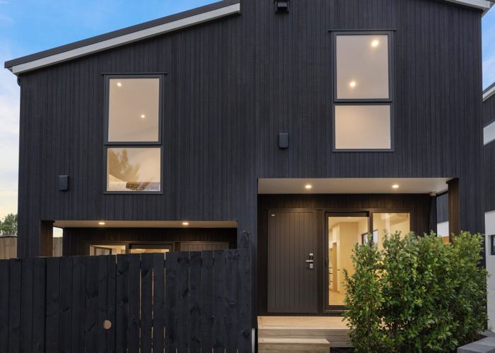 at 72A Weatherly Road, Torbay, Auckland