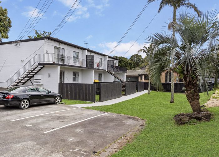  at 6/12 Clare Place, Mount Wellington, Auckland