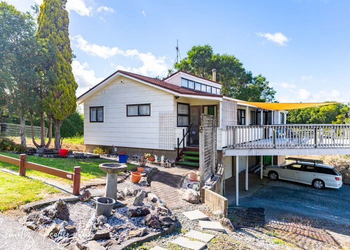  at 14 Kaiwaka-Mangawhai Road, Kaiwaka