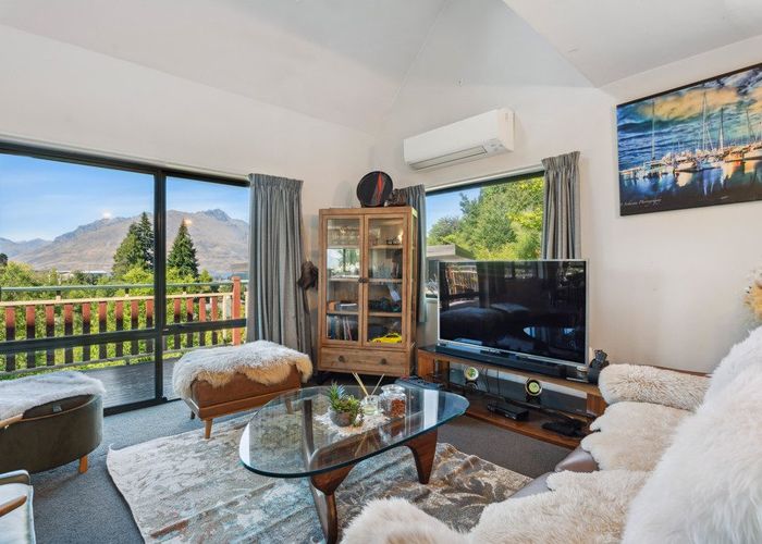  at 19B Woodbury Rise, Queenstown, Queenstown
