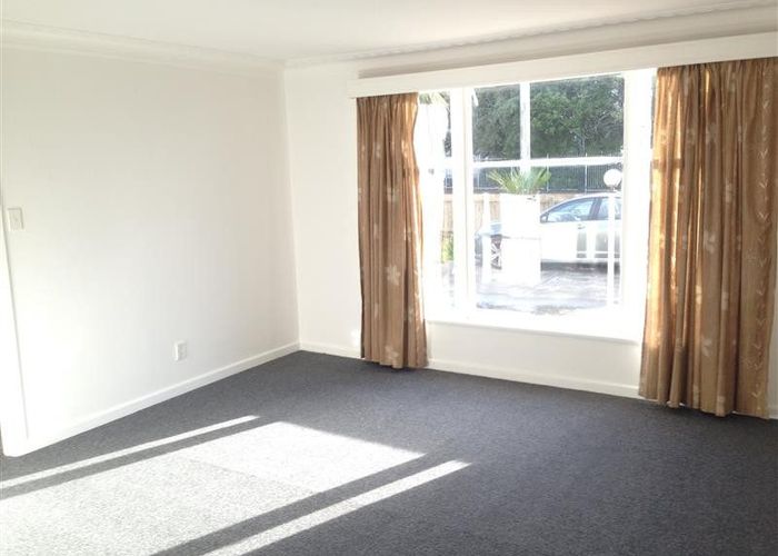  at 39 Archibald Road, Kelston, Waitakere City, Auckland