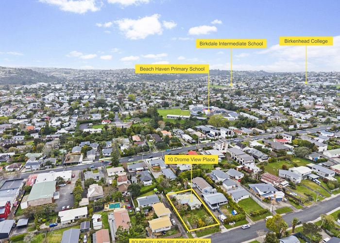  at 10 Drome View Place, Beach Haven, North Shore City, Auckland